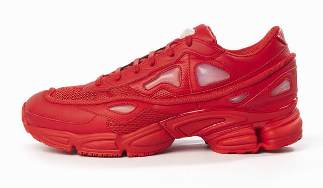 adidas by RAF SIMONS Autumn/Winter 2015-16「adidas by RAF SIMONS Ozweego（オズウィーゴ） II」