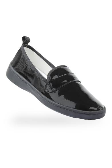 BM<br/>色｜ブラック<br/>価格｜5万1450円