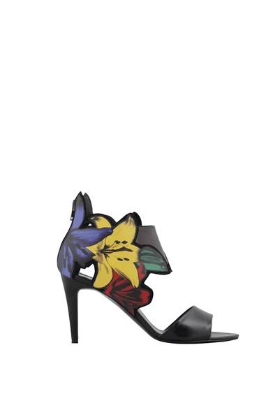 Lily フラットサンダル<br/>価格｜12万7440円