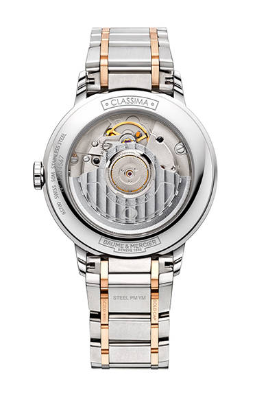 <strong>クラシマ レディス Ref.10223</strong><br/>ケース｜ステンレススチール<br/>直径｜36.5mm<br/>厚さ｜7.95mm<br/>ムーブメント｜クォーツ<br/>機能｜日付表示<br/>ブレスレット｜ステンレススチール<br/>防水性｜5気圧<br/>発売時期｜5月予定<br/>税込予価｜45万3600円<br/><br/>ボーム＆メルシエ<br/>Tel. 03-3288-6335<br/>http://www.baume-et-mercier.jp/<br/>