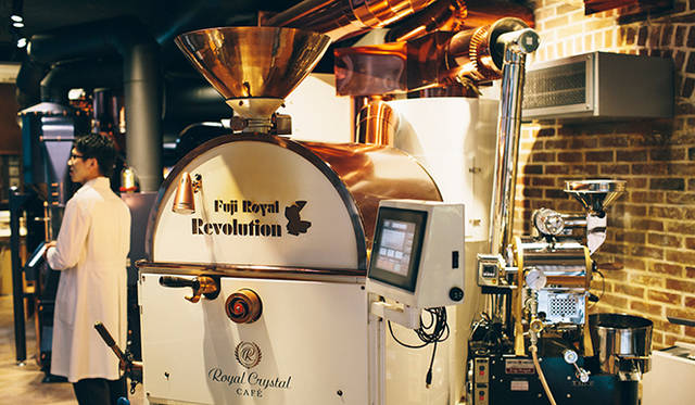 滑川さんは大学卒業後、留学先のオーストラリアで、最先端のコーヒーカルチャーに魅せられたのだという