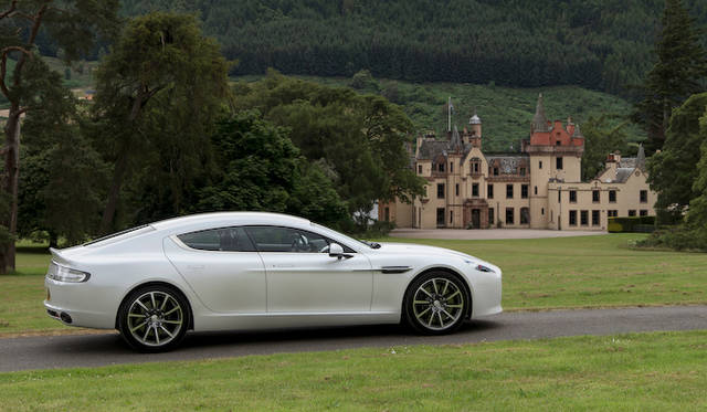 Aston Martin Rapide S|アストンマーティン ラピードS