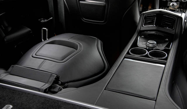 Aston Martin Rapide S|アストンマーティン ラピードS