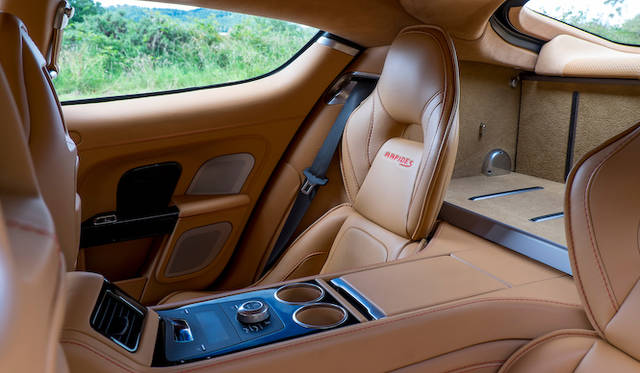 Aston Martin Rapide S|アストンマーティン ラピードS