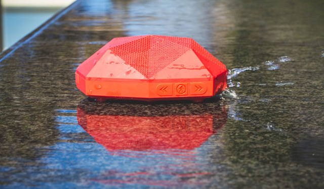 「Turtle Shell 2.0」（全8色）1万9440円