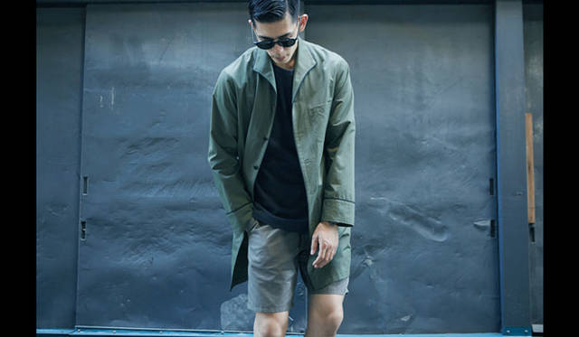 ジャケット4万8600円、Tシャツ1万800円、ショーツ2万9592円、サングラス1万6200円