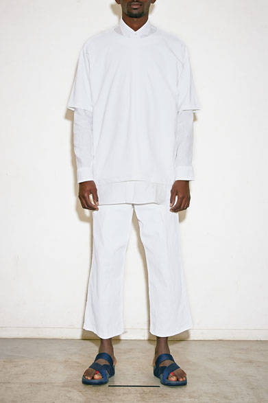 TEE 1万2420円、シャツ1万8360円、パンツ1万9980円