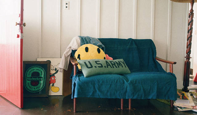 SMILE STITCH CUSHION（Yellow）1万2960円