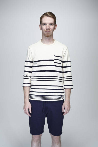 3/4 スリーブボーダーTシャツ1万4040円、ショーツ1万9440円