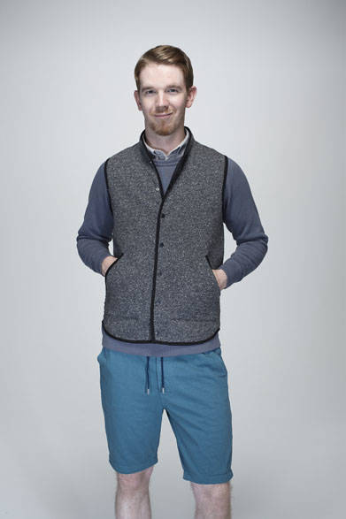 ボタンベスト1万5120円、クラシッククルーネックスウェット1万2960円、ショーツ1万9440円