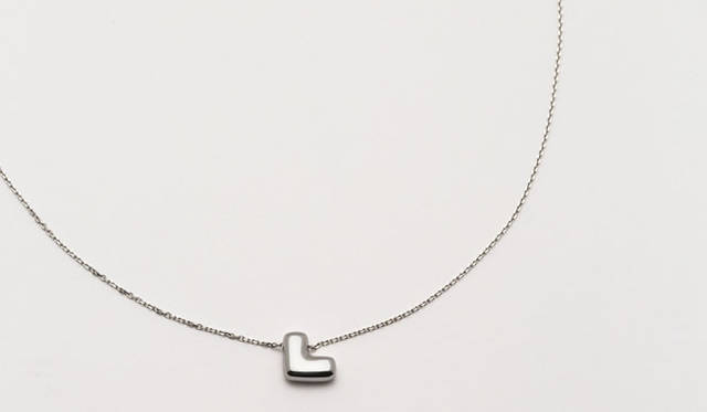 <strong>ジュエリーライン「GEOMETRIC」</strong>