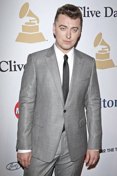 Sam Smith｜サム・スミス<br /><br />年間最優秀レコード、年間最優秀アルバム、年間最優秀楽曲と最優秀新人賞、計4冠を達成したイギリス人シンガーのサム・スミス。<br /><br />スーツ：ジョルジオ アルマーニ　Photo credit: Michael Tran