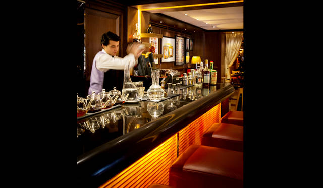 45 Park Lane｜45パークレーン<br>ホテル2階にあるバーラウンジ「Bar 45」