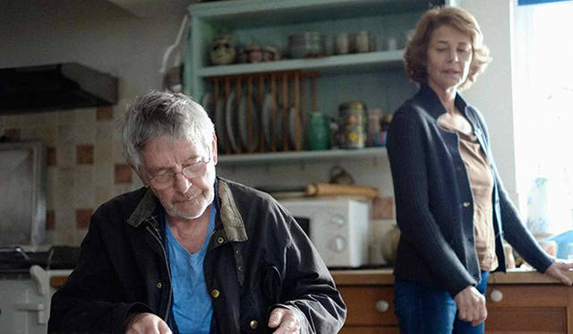 <strong>最優秀男優賞（銀熊賞）<br/>最優秀女優賞（銀熊賞）<br/>トム・コートネイ＆シャーロット・ランプリング『45 Years』</strong><br/>製作国：イギリス<br/>監督：アンドリュー・ヘイ（Andrew Haigh）<br/>Agatha A. Nitecka © 45 Years Film Ltd