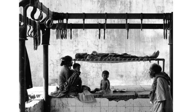 Family, Crawford Market 2010