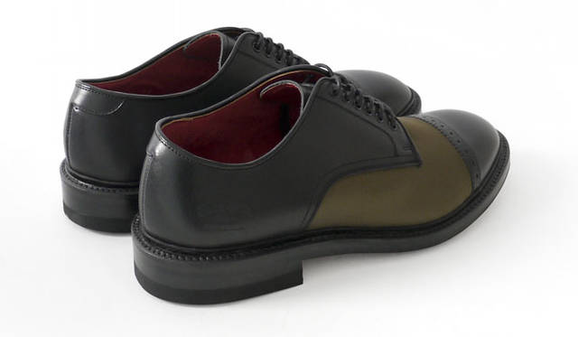 「Obliquie Straight-Tip」（カーキ）