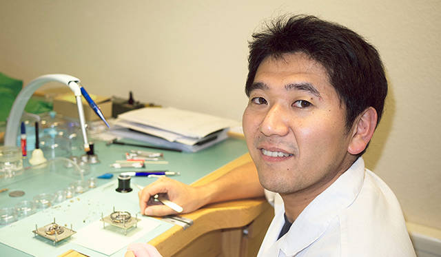 複雑機構の組み立ての多くを担当している