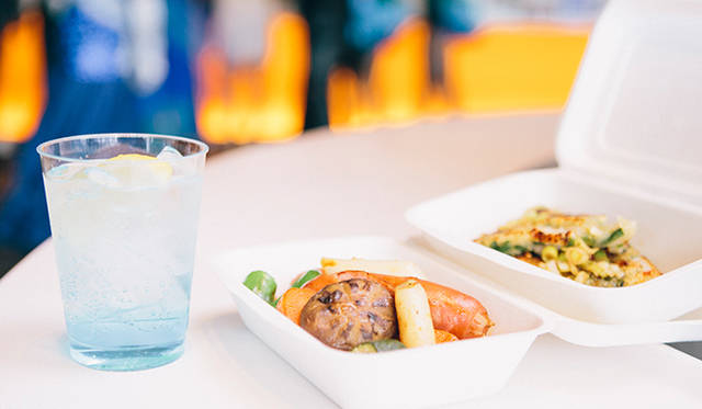 東京・代官山「AMARANTH LOUNGE」の定番チヂミ、ソーセージ・ポックムとオリジナルカクテル「ブルーライチ マイハマ」