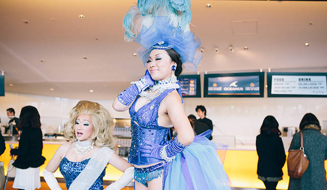 まるで別世界に引き込まれたような錯覚を感じる