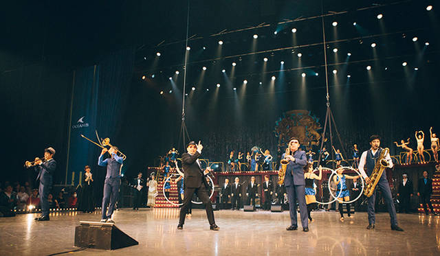 横山剣氏のいつものキメポーズ