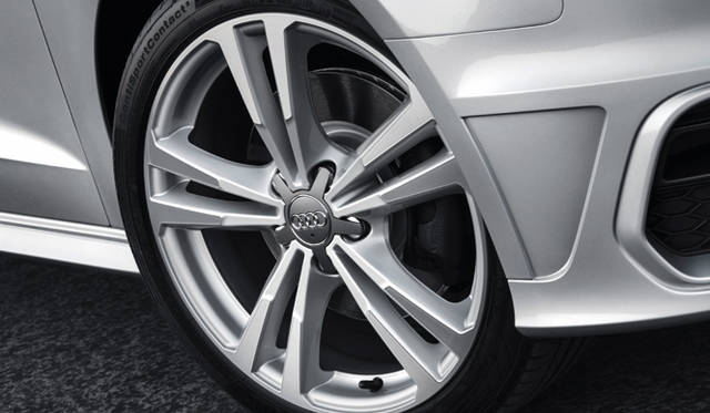 Audi A3 Sportback｜アウディ A3 スポーツバック