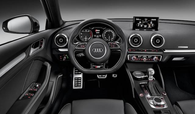 Audi S3 Sportback｜アウディ S3 スポーツバック