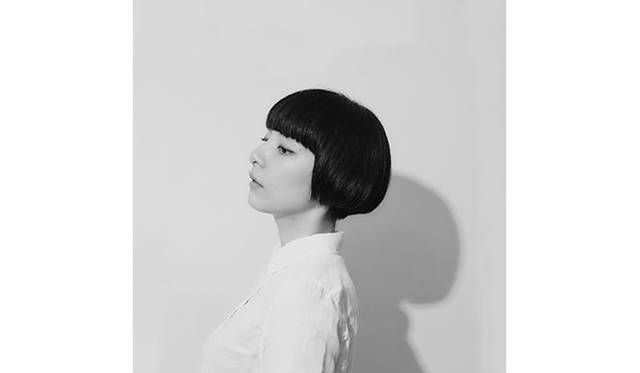 ダンスパフォーマーでもあり美術家でもあるハラサオリ。