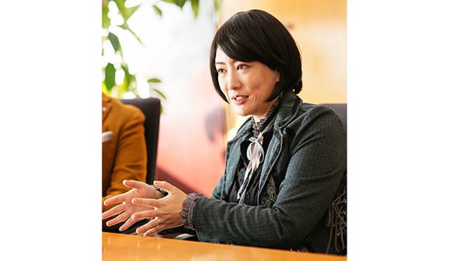 一方の中野氏は、脳科学を専門とする研究者