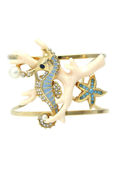 ジュエリーコレクション「GRANDMATIC（グランマティック）」<br />2015年春夏コレクション　たつのおとしごブレスレット 4万1040円