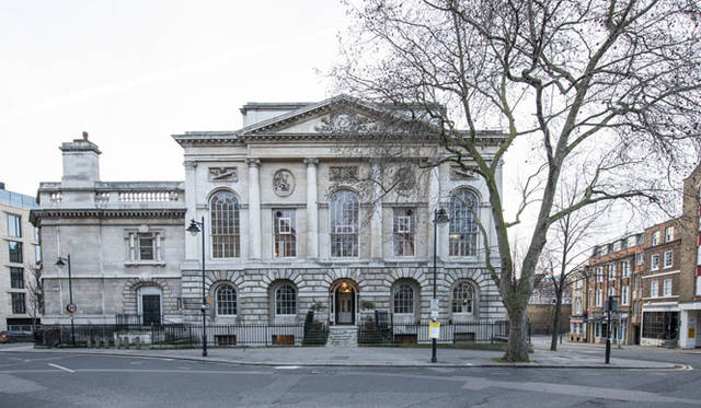 会場は、ロンドンのセンターから少し離れたクラーケンウェルにあるオールドセッションハウス