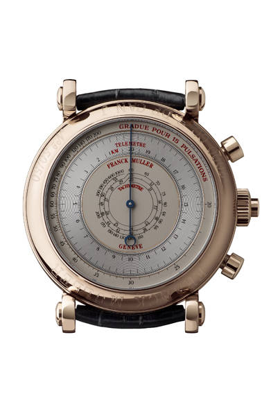 1995年に登場したブランドの初期作「スプリット セコンド ダブルフェイス クロノグラフ」を復刻。<br><br><strong>スプリットセコンド ダブルフェイス クロノグラフ</strong><br>ケース｜18Kピンクゴールド<br>直径｜39mm<br>ムーブメント｜自動巻き<br>機能｜クロノグラフ（30分積算計、スプリットセコンド機能付き。時計裏面にタキメーター、テレメーター、パルスメーターの３スケールを配置）<br>ストラップ｜クロコダイル<br>防水性｜日常生活<br>限定数｜50本<br>発売時期｜3月6日発売予定<br>予価｜620万円（税抜）<br><br>フランク ミュラー ウォッチランド東京<br>Tel.03-3549-1949<br>http://www.franckmuller-japan.com/<br>