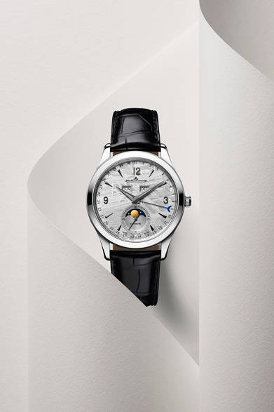 ケース｜18KPG、またはSSケース<br />直径｜39mm<br />厚さ｜10.62mm<br />ムーブメント｜自動巻き、Cal.866<br />パワーリザーブ｜43時間<br />ストラップ｜アリゲーターストラップ<br />機能｜曜日、月、日付、ムーンフェイズ<br />予定価格（税抜）｜262万5,000円（18KPG）、135万円（SS）<br />発売予定｜10月（18KPG）、9月（SS）