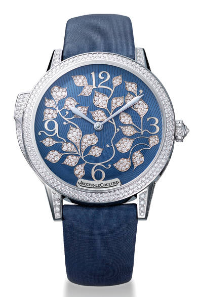 ケース｜18KWG<br />直径｜39mm<br />厚さ｜8.68mm<br />ムーブメント｜自動巻き、Cal.942<br />パワーリザーブ｜40時間<br />ストラップ｜アリゲーターストラップ<br />機能｜時、分、ミニッツリピーター<br />価格（税抜）｜2,850万円<br />発売予定｜8月