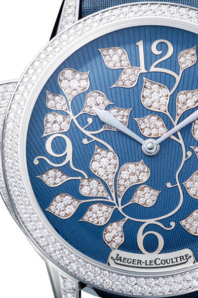 ケース｜18KWG<br />直径｜39mm<br />厚さ｜8.68mm<br />ムーブメント｜自動巻き、Cal.942<br />パワーリザーブ｜40時間<br />ストラップ｜アリゲーターストラップ<br />機能｜時、分、ミニッツリピーター<br />価格（税抜）｜2,850万円<br />発売予定｜8月