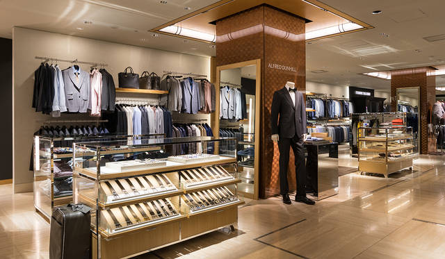 <strong>DUNHILL｜ダンヒル</strong><br />伊勢丹新宿店メンズ館4階＝インターナショナル ラグジュアリー