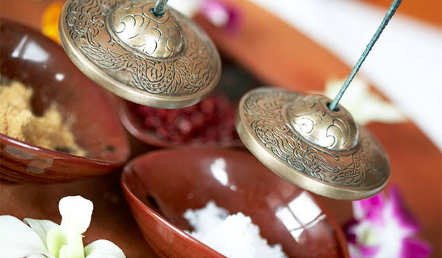 ザ・スパ・アット・マンダリン・オリエンタル・東京<br />東京都中央区日本橋室町2-1-1 37階<br />Tel.03-3270-8300(スパコンシェルジュ直通)<br />スパ営業時間：9:00〜22:00 