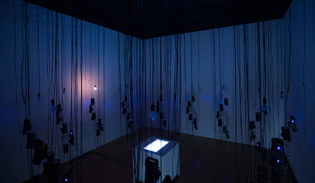 やくしまるえつこ <br />Λ Girl <br />2013<br /> 豊田市美術館での展示風景 <br />©やくしまるえつこ