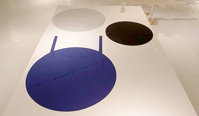 <strong>ISSEY MIYAKE INC. </strong><br />「132 5. ISSEY MIYAKE」の服“CIRCULAR”