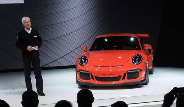 プレスコンファレンスに登壇したマティアス・ミューラー社長