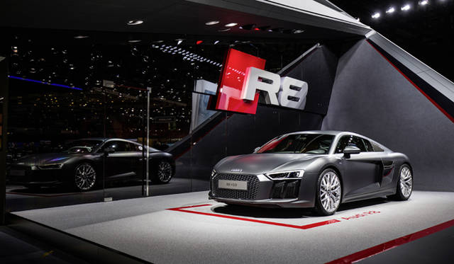 13_audi_r8_v10
