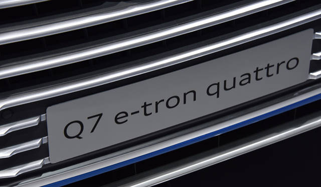 47_audi_q7_e-tron
