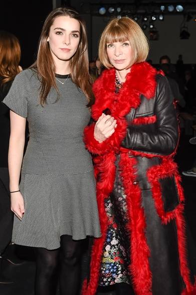 （左より）Bee Shaffer & Anna Wintour｜ビー・シャファー＆アナ・ウィンター</br></br>ラグ&ボーンのファッションショー会場・ニューヨーク
