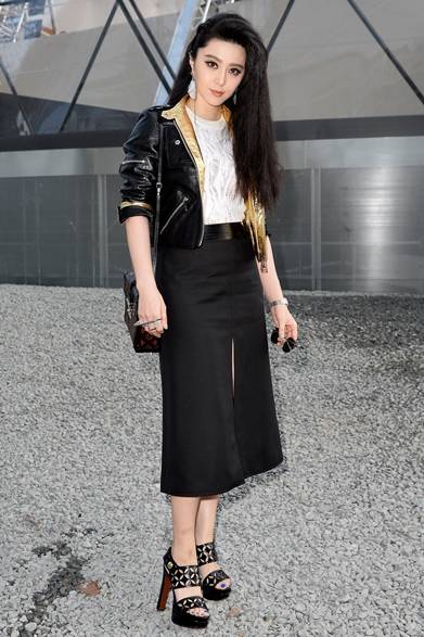 Fan Bing Bing｜ファン・ビンビン</br></br>ルイ・ヴィトンのファッションショー会場・パリ