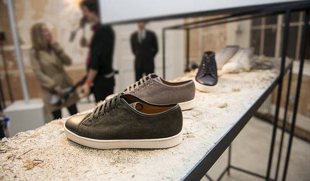 モデル「LEVAH」