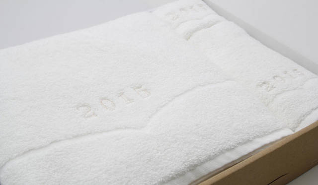 <strong>IKEUCHI ORGANIC｜イケウチ オーガニック</strong><br />「COTTON NOUVEAU 2015」オーガニックコットン100％、カーボン・オフセット、フルカラー2月20日解禁