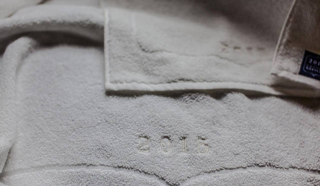 <strong>IKEUCHI ORGANIC｜イケウチ オーガニック</strong><br />「COTTON NOUVEAU 2015」バスタオル、フェイスタオル、ウォッシュタオル、ガーゼベビーブランケット、ボックスセット（バスタオル / フェイスタオル / ウォッシュタオル）、カラー：ホワイト / ピンク / ブルー / グリーン/ ブラウン