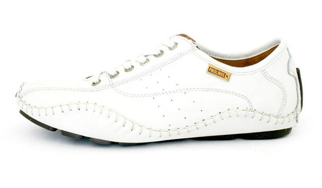 <strong>PIKOLINOS｜ピコリノス</strong><br />メンズスニーカー（PKW4000H）2万9160円