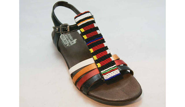 <strong>PIKOLINOS｜ピコリノス</strong><br />MAASAI Series ウィメンズシューズ（PKW9080A）2万5920円