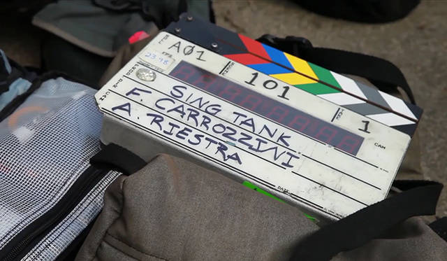 「Coming Down」のメイキングカット。