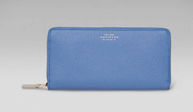 <strong>VULCANIZE London｜ヴァルカナイズ・ロンドン</strong><br />英国王室御用達ステーショナリーブランド「スマイソン」